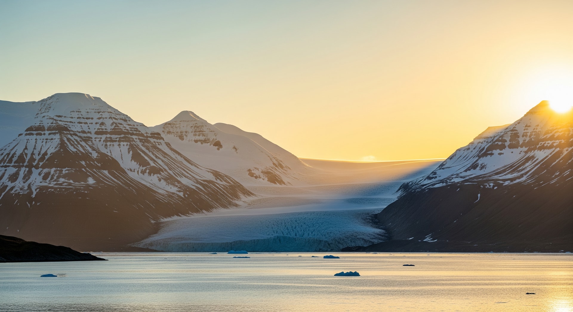 Travelling to Svalbard and Jan Mayen